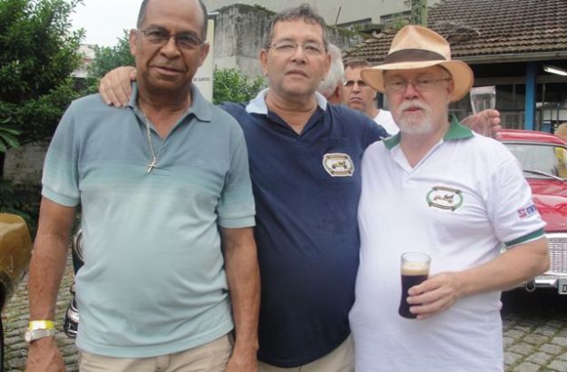 amigos do CAAS Helio, Manuca e Joao